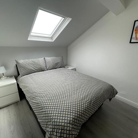 Ryan Air I Bnb - Lfc Apartments Ливерпуль Экстерьер фото