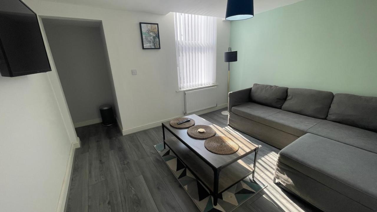 Ryan Air I Bnb - Lfc Apartments Ливерпуль Экстерьер фото